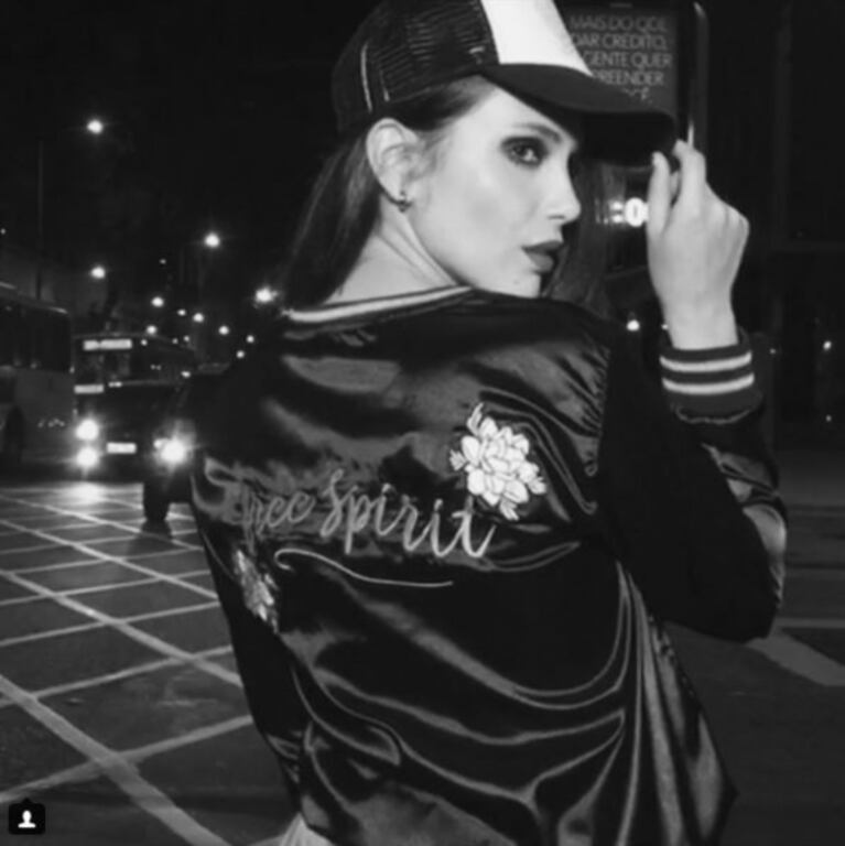 Barbie Vélez, misterioso y apasionado beso "censurado" en su cuenta de Instagram