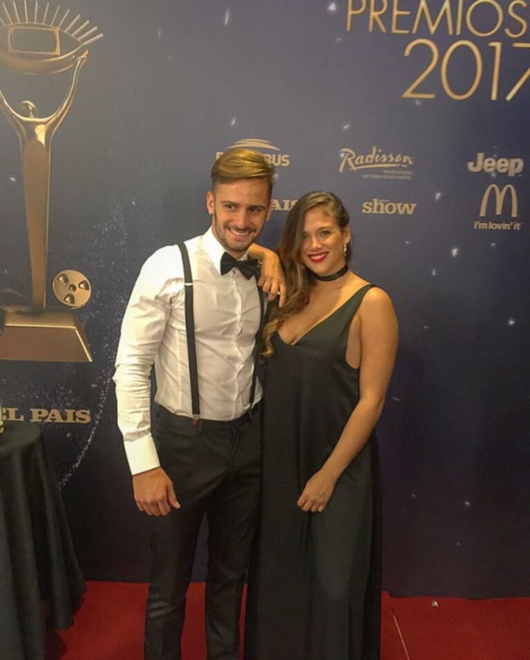 Barbie Vélez, muy cerca de un futbolista uruguayo en un evento: ¡mirá las fotos del bombonazo!