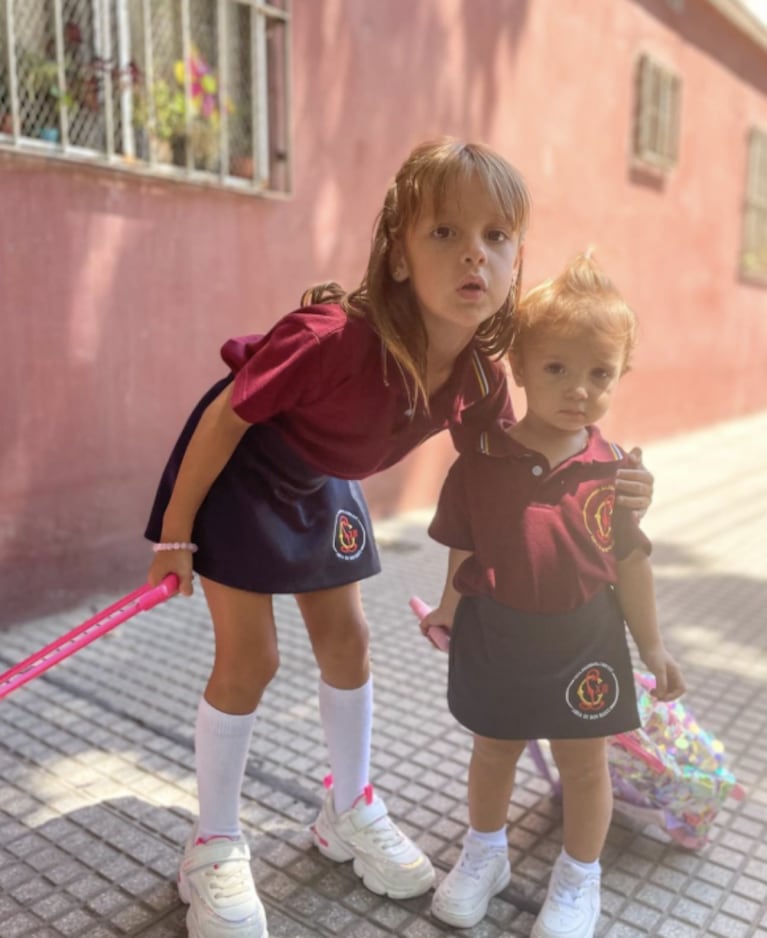 Barby Silenzi, feliz por llevar a Elena y Abril a la escuela: "Mis bebas"