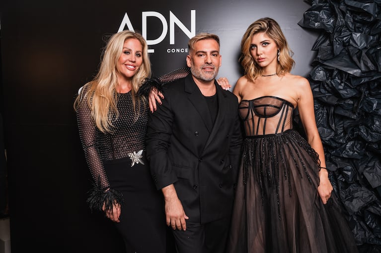 Barby Simons, Cristian Rey y Fiona de The Balls!. (Foto: Prensa)