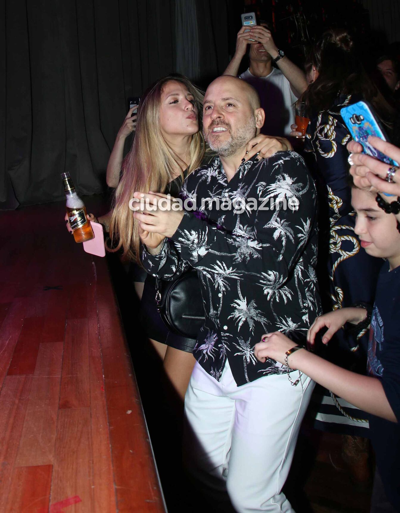 Barby Vélez con José María Muscari en su cumpleaños . (Foto: Movilpress)