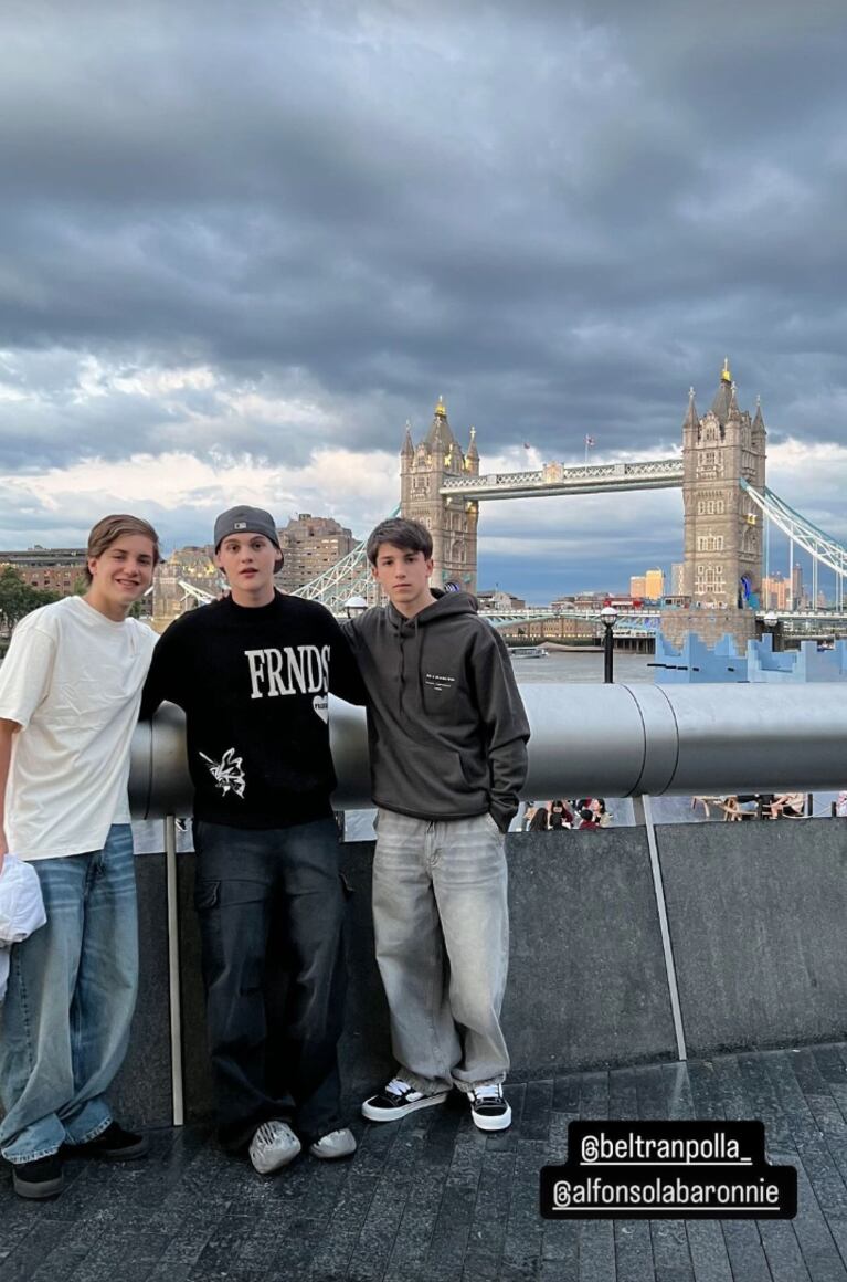 Bautista viajó a Reino Unido y compartió las fotos en Instagram.