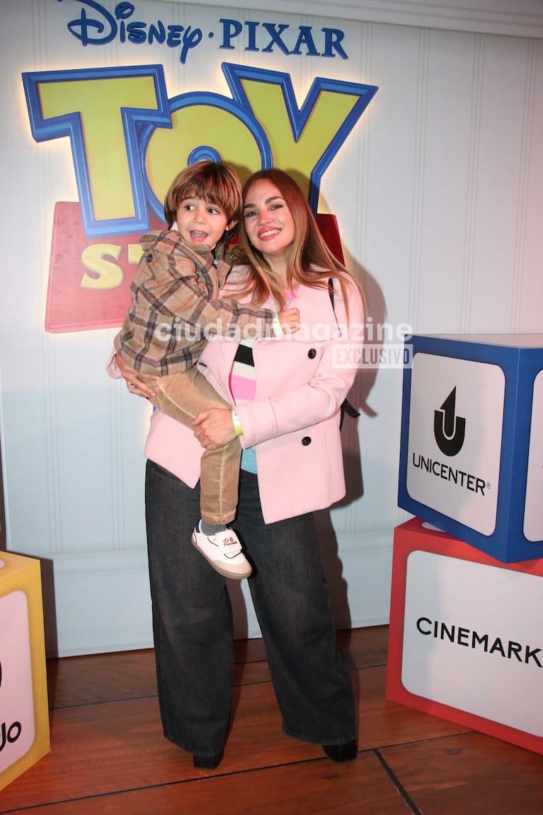 Belén Francese y su hijo Vitto (Foto: Movilpress)