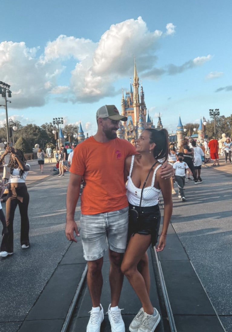 Belu Lucius compartió las fotos más divertidas de sus vacaciones en Disney con sus hijos: "Planeamos este viaje para ellos"