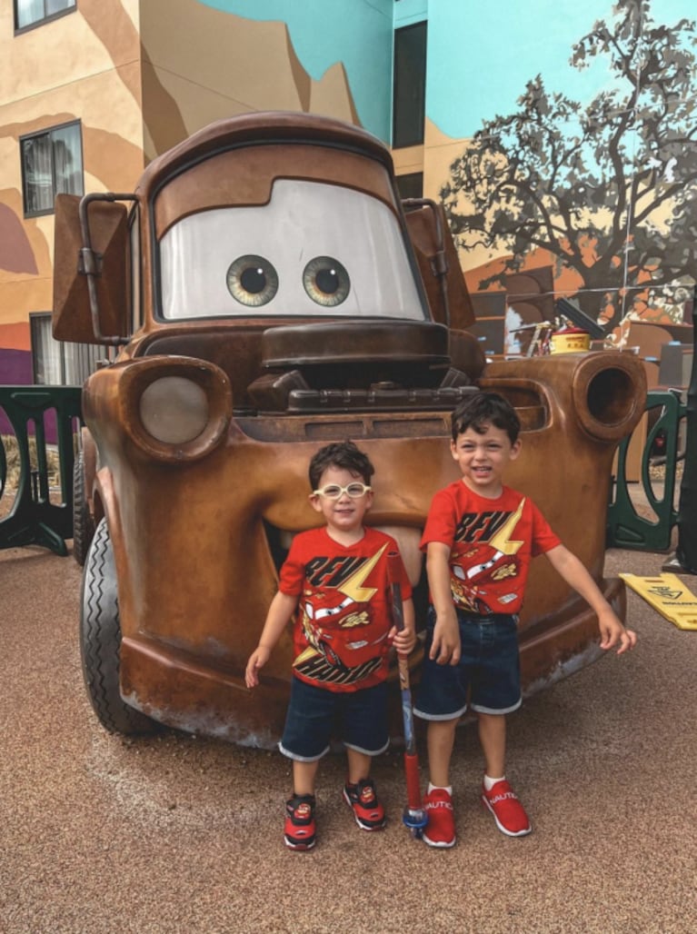 Belu Lucius compartió las fotos más divertidas de sus vacaciones en Disney con sus hijos: "Planeamos este viaje para ellos"