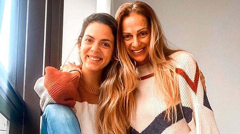 Belu Lucius fue dada de alta y compartió una foto con su mamá desde la clínica: Hoy volvemos a casa