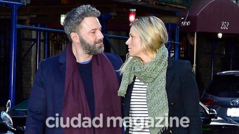 Ben Affleck, romance afianzado ¿y convivencia? con su bella novia, productora de TV