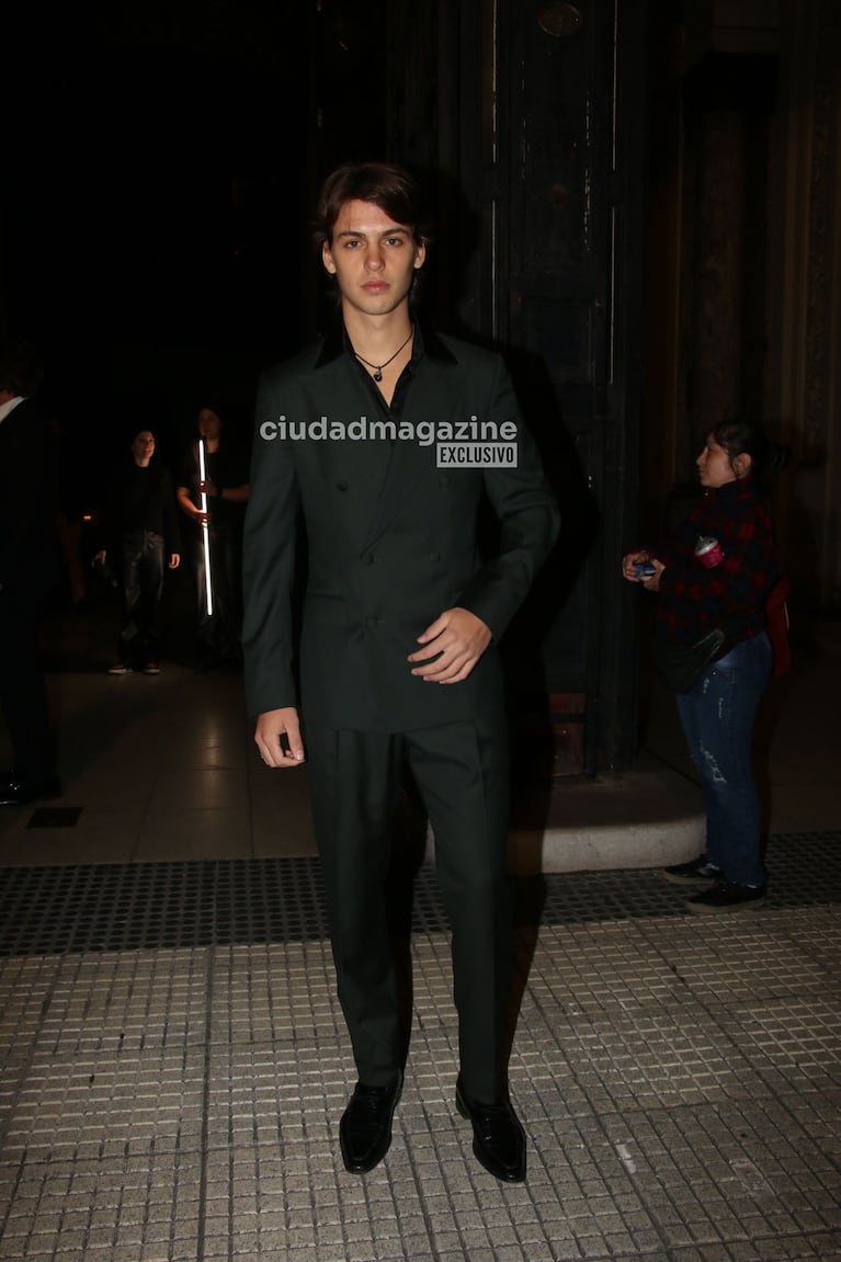 Benicio Gravier brilló con su look en un evento de lujo (Foto: Movilpress).