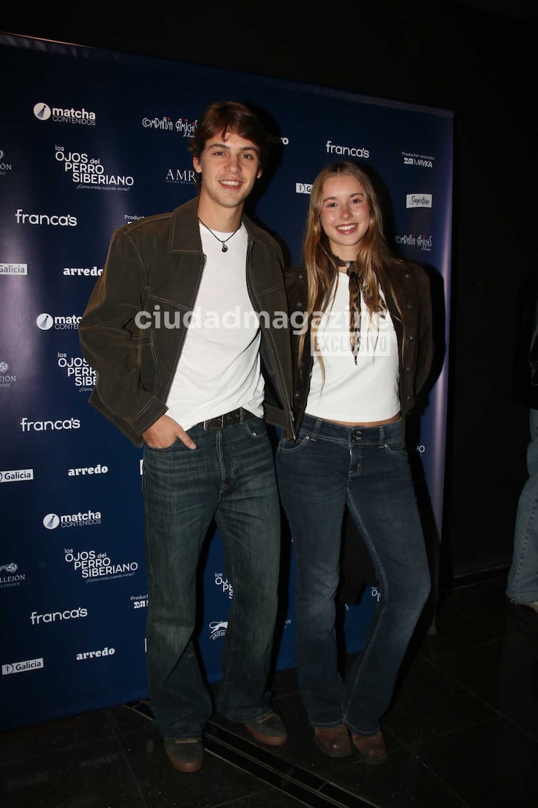 Benicio Gravier con su novia Lola Malm (Foto: Movilpress)