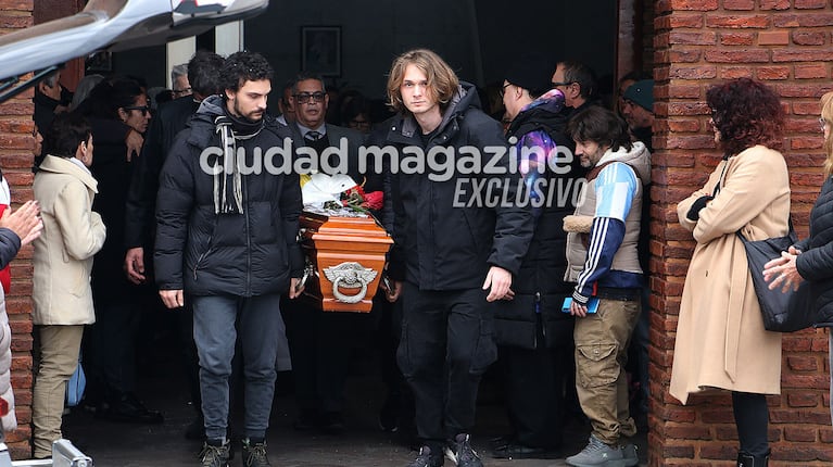 Benicio Guyot, en el último adiós de su mamá, Ernestina Pais (Foto Movilpress)