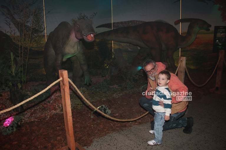 Benito Fernández en el estreno de Dinosaurios (Fotos: Movilpress).