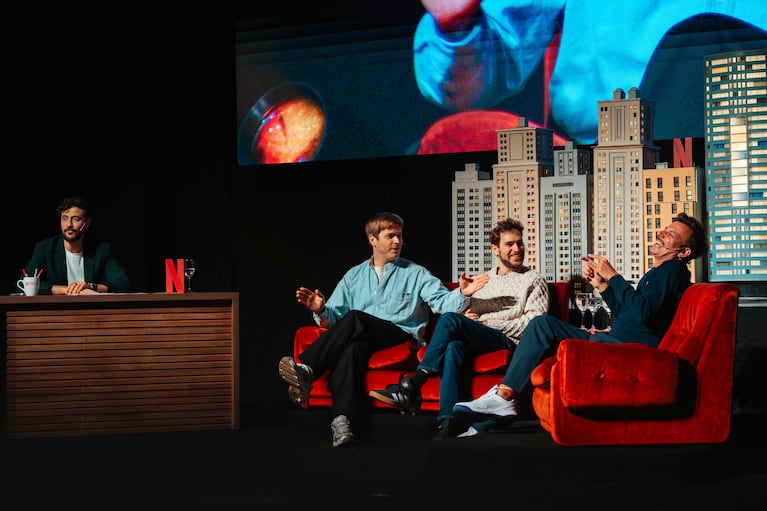 Benjamín Amadeo, Matías Myer y Martín Bossi (Foto: Rafa Cardelli / Netflix)