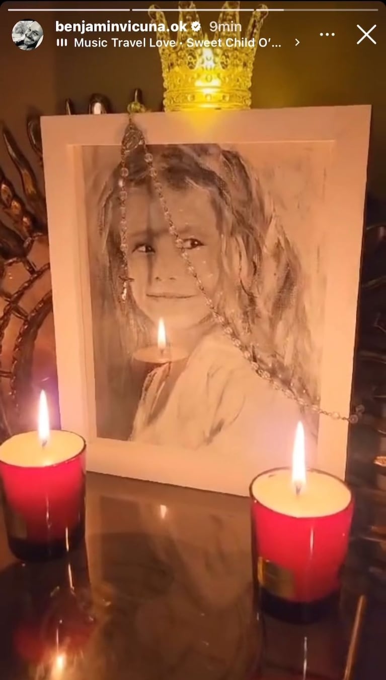 Benjamín mostró el altar de Blanca Vicuña.