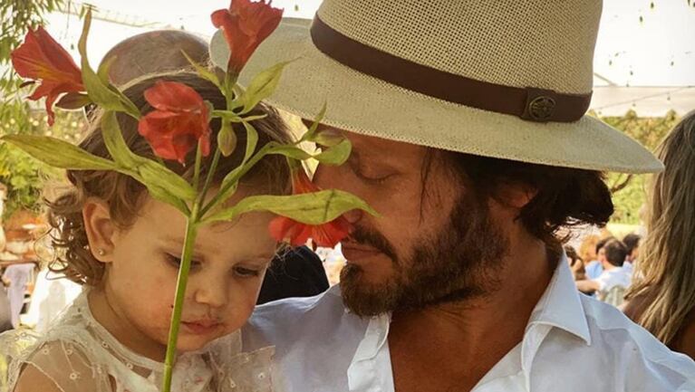 Benjamín renovó su feed con una foto junto a Magnolia.