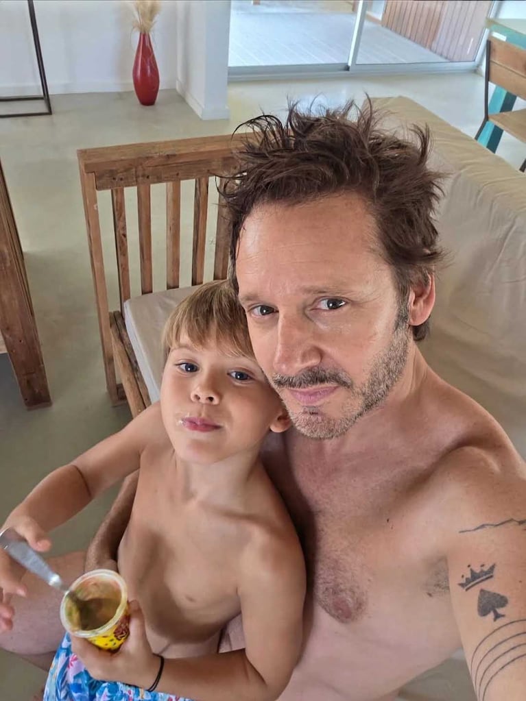 Benjamín Vicuña con Amancio. Foto: Instagram @benjaminvicuna.ok