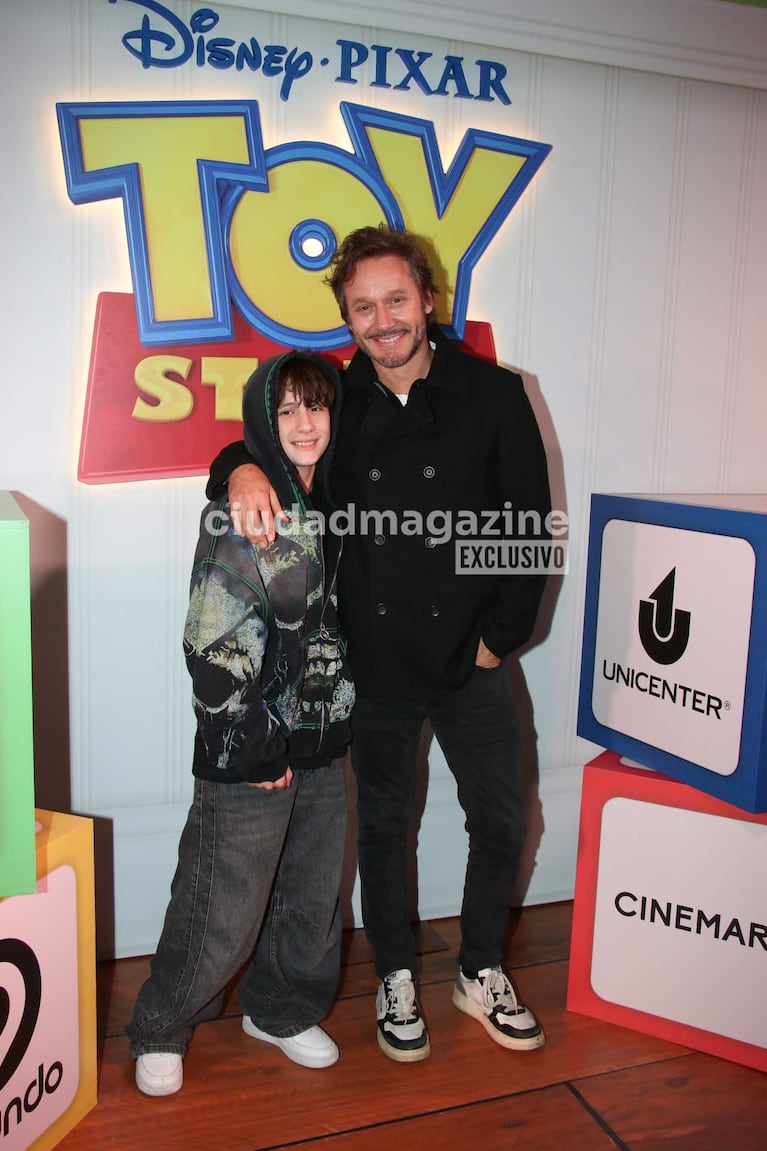 Benjamin Vicuña con Benicio (Foto: Movilpress)