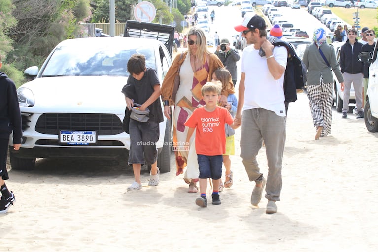 Benjamín Vicuña con Magnolia, Amancio y Anita Espasandín. Foto: RS Fotos