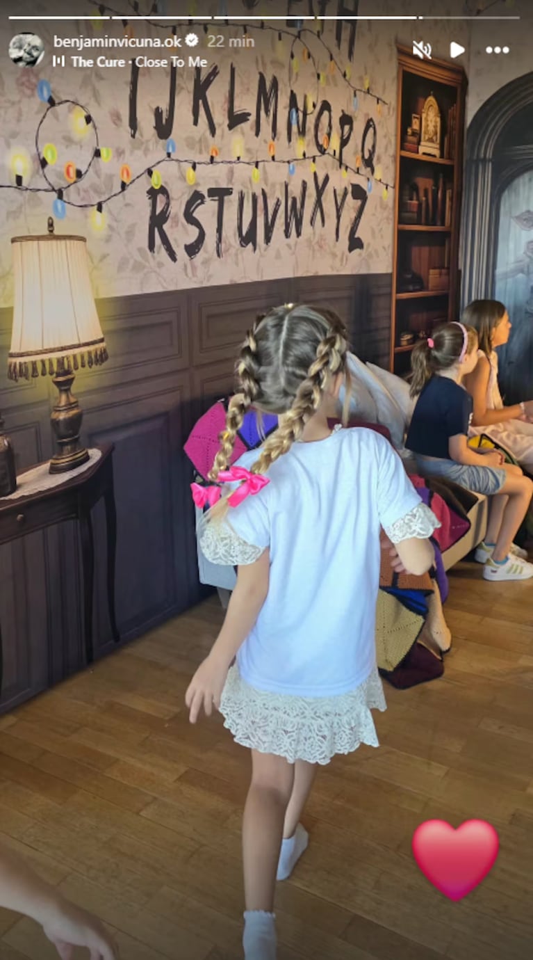 Benjamín Vicuña le armó una fiesta de Stranger Things a Magnolia: las fotos del cumpleaños. Crédito: Instagram