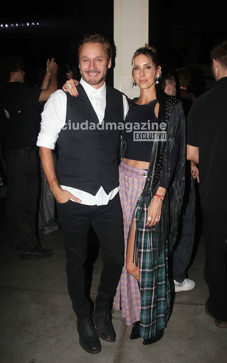 Benjamín Vicuña y Anita Espasandín, enamorados en la noche porteña (Fotos: Movilpress).