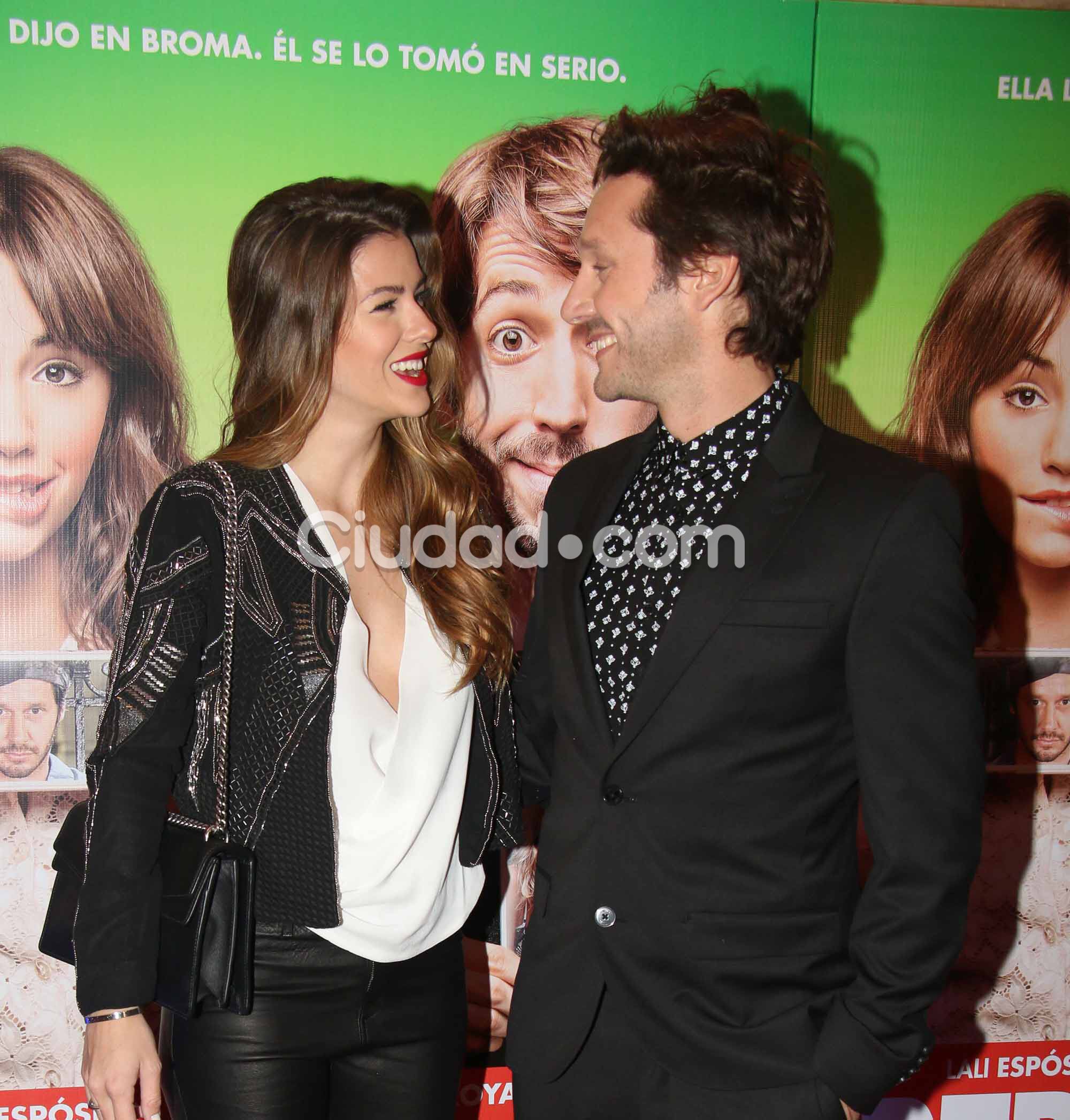 Benjamín Vicuña y China Suárez, mimosos en la avant premiere de Permitidos (Fotos: Movilpress).
