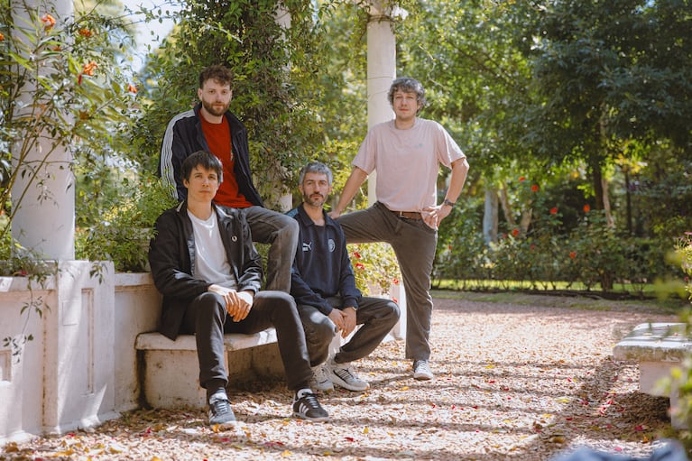 Bestia Bebé lanzó “Yendo Rápido a Ningún Lugar”: un disco sobre crecer, cambiar y seguir adelante