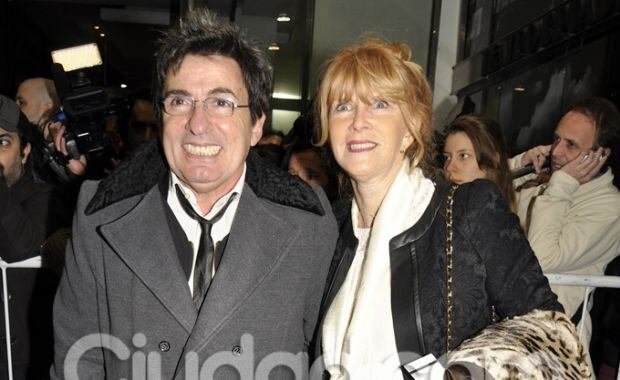 Beto César y su mujer Alicia en Stravaganza Estados del Tiempo. (Jennifer Rubio-Ciudad.com)