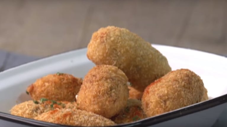Bombas de arroz, una receta muy querida de la cocina argentina. Foto: Cucinare TV