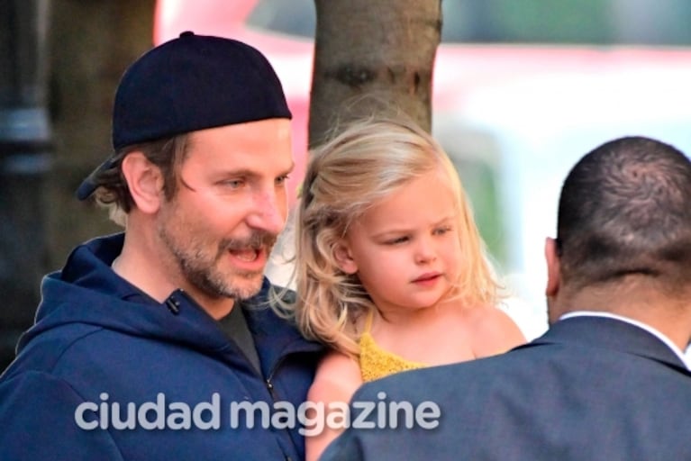 Bradley Cooper, un papá soltero y codiciado tras la separación de Irina Shayk: las fotos junto a su hija Lea