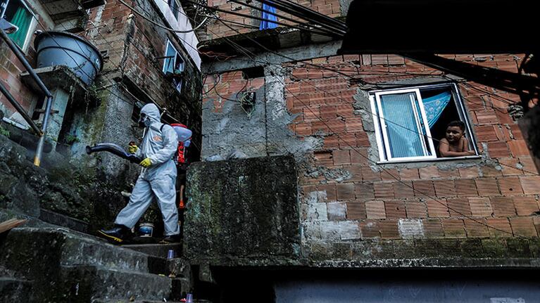 Brasil registró un nuevo récord de muertes diarias y se acerca a los 8 mil fallecidos por coronavirus