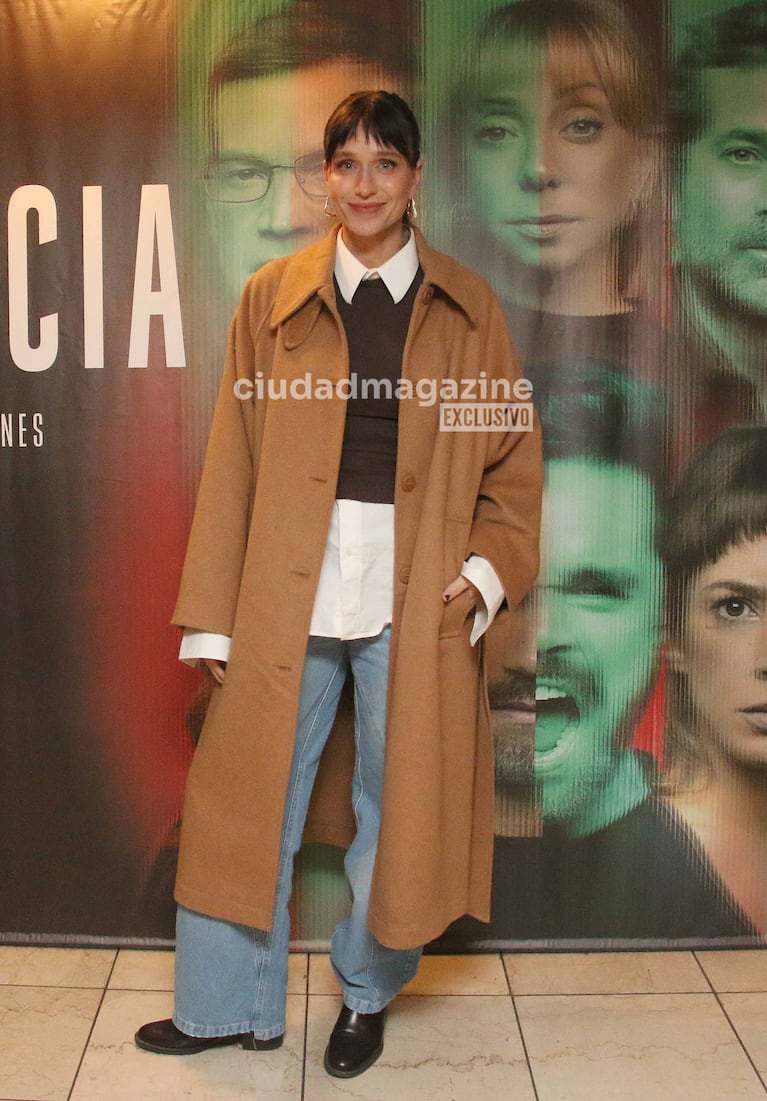 Brenda Gandini en el estreno de la obra Coherencia (Foto: Movilpress).