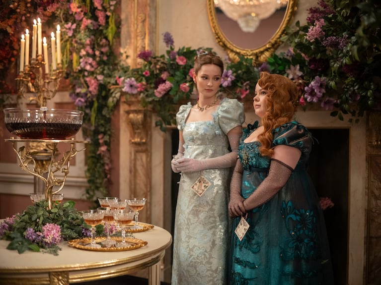 Bridgerton. (L to R) Hannah Dodd as Francesca Bridgerton, Nicola Coughlan as Penelope Featherington in episode 301 of Bridgerton. Cr. Laurence Cendrowicz/Netflix © 2024