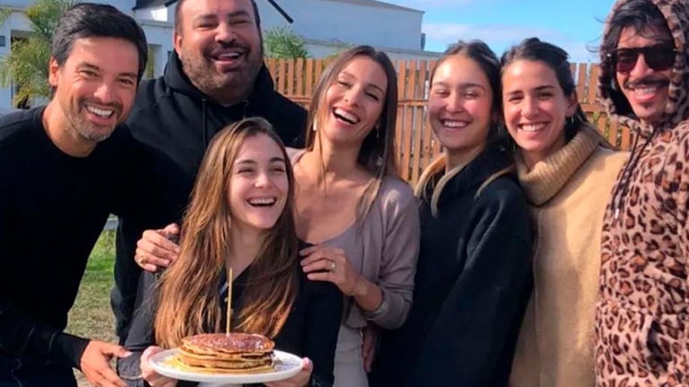 Brisa Ardohain celebró su cumpleaños con Pampita y el equipo de El Hotel de los Famosos.