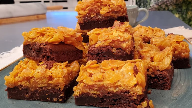 Brownies crujientes con copos de maíz. Foto: Cucinare TV