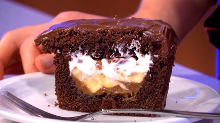 Budín de chocolate relleno, la recete para enamora a los golosos en diez pasos. Foto: Cucinare.tv