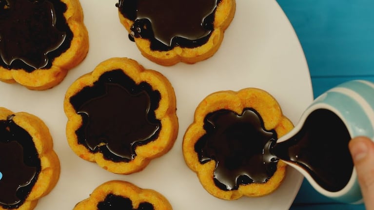 Budines de zanahoria con chocolate: enriquece la merienda con esta receta simple