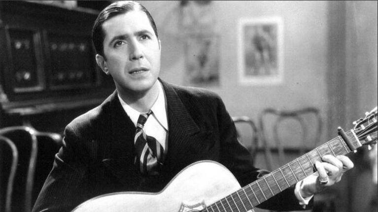 Buenos Aires homenajea a Gardel a 83 años de su muerte
