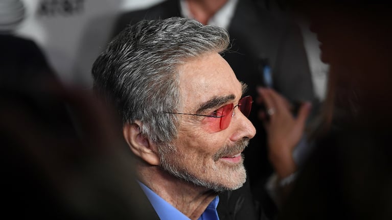 Burt Reynolds: “Charlie Sheen tiene lo que merece”