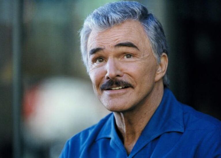 Burt Reynolds fue la primera estrella en protagonizar un desnudo a la prensa  
