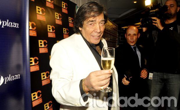 Cacho Castaña festejó su cumpleaños rodeado de sus afectos (Foto: Jennifer Rubio). 