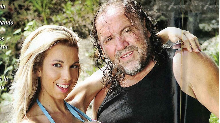 Cacho Garay tiene 59. Su novia, Verónica "Bamby" Macías, 23. ¡Acá hay amor! (Foto: revista Pronto)