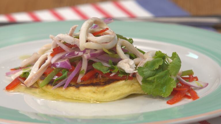 Calamares marinados y pancake de papa: seguí esta receta y disfruta con amigos y familiares 