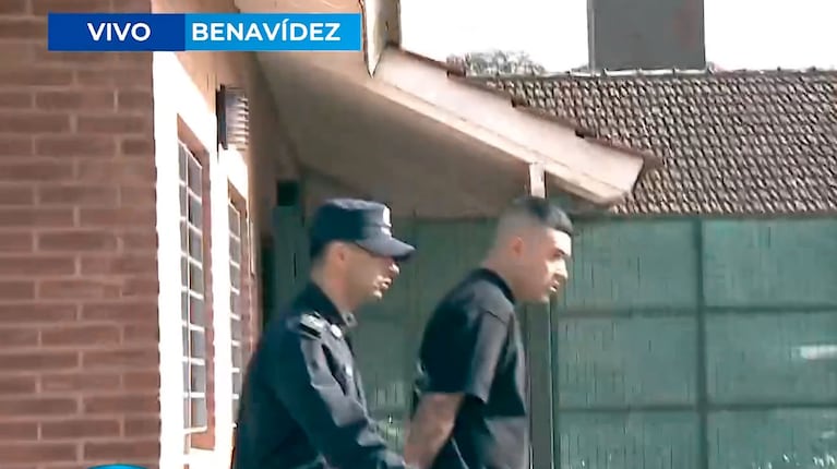 Callejero Fino fue trasladado a la fiscalía (captura de América TV)