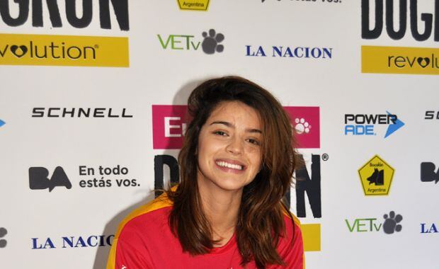 Calu Rivero con su perro (Foto: Jennifer Rubio).