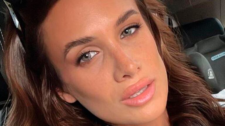 Cami Homs estrenó un audza look motomami: madre fuerte y poderosa
