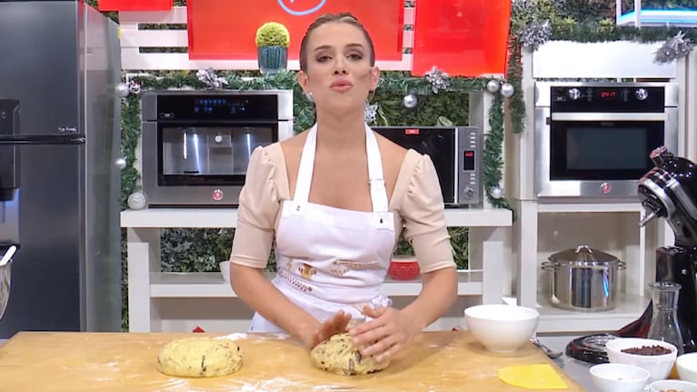 Cami Homs, preparando un pan dulce. Foto: Cucinare TV