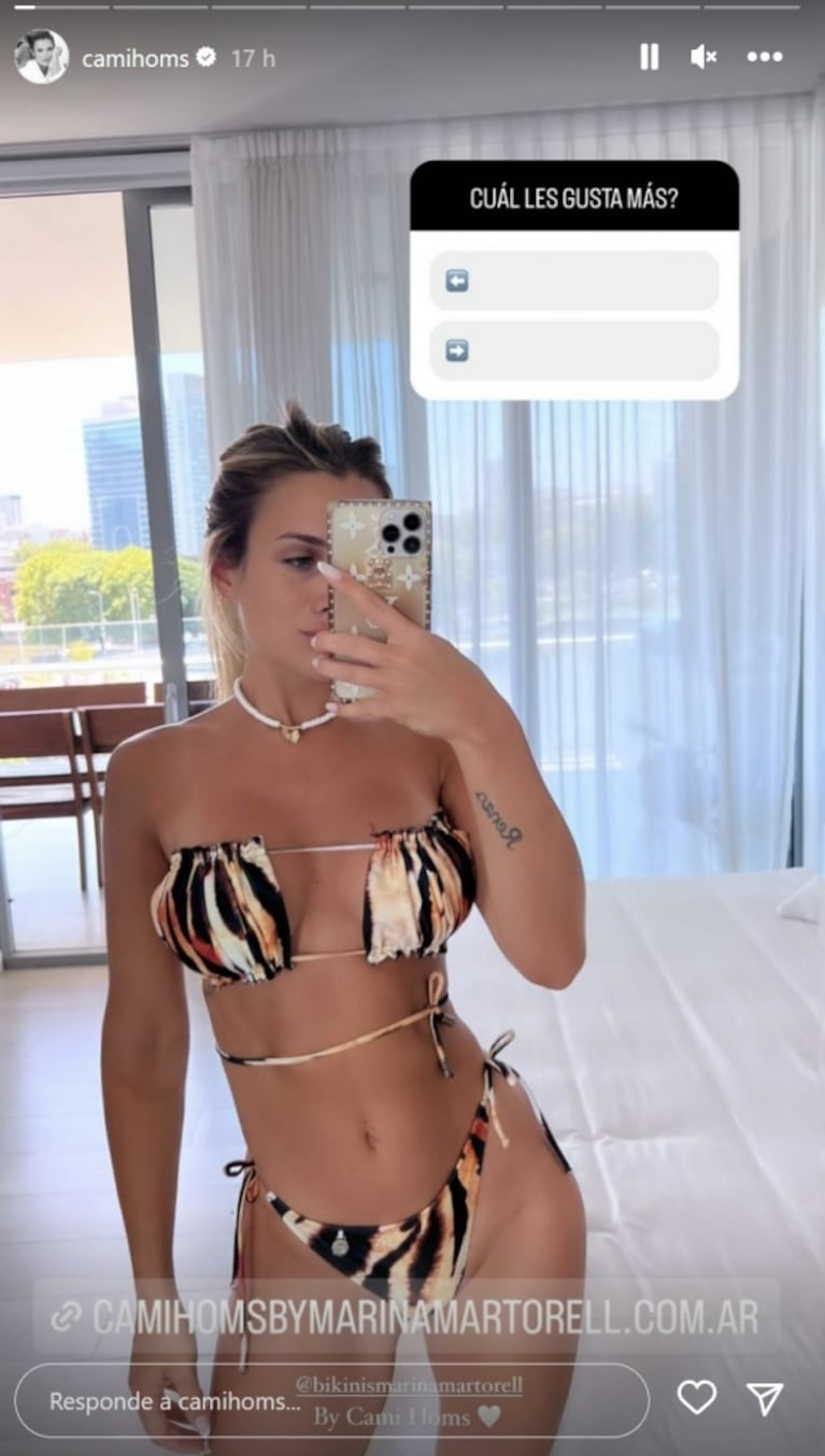 Cami Homs sorprendió con un original traje de baño: corpiño invertido, tiras a la cintura y animal print