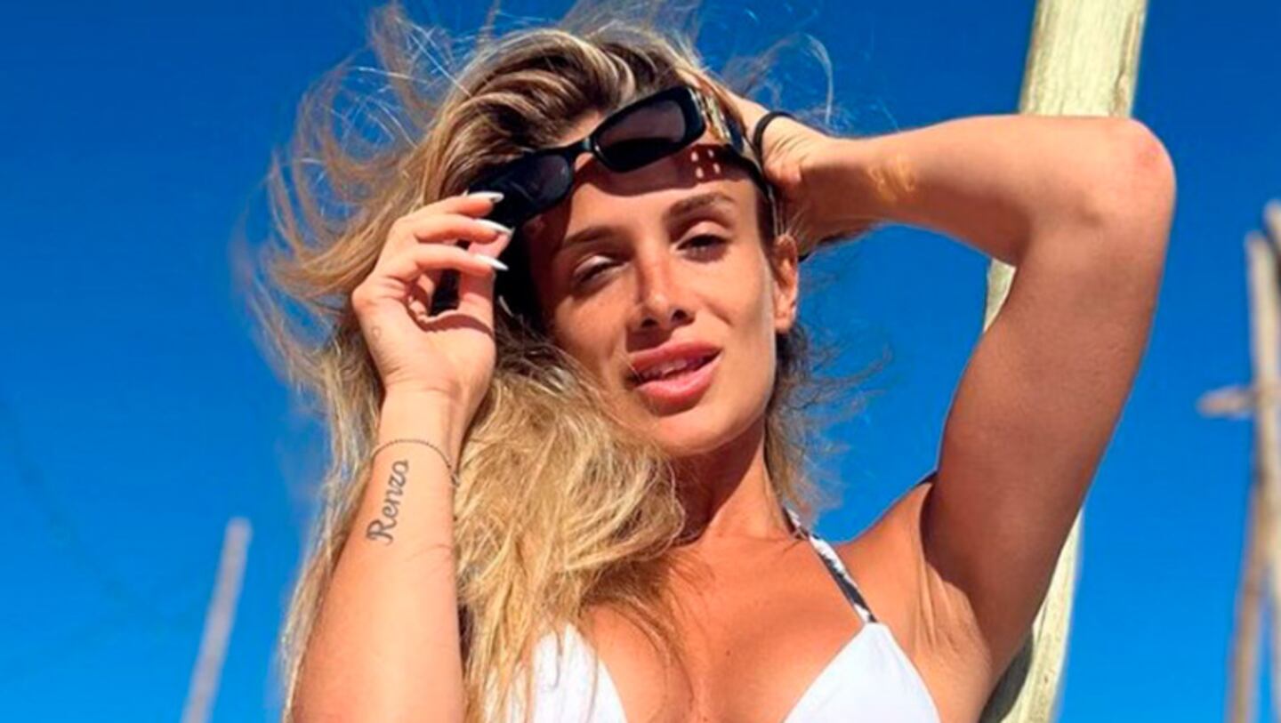 Cami Homs sorprendió con una original bikini.