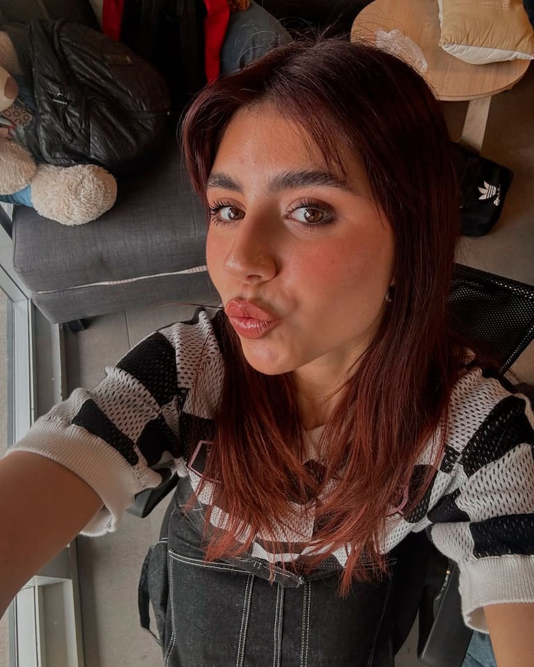 Cami Mayán lanzó su línea de maquillajes y su nombre sería un palo encubierto contra Alexis Mac Allister