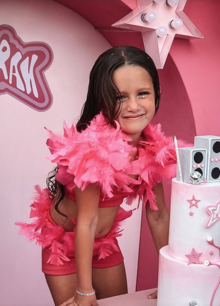 Cami se inspiró en Emilia Mernes para organizarle el cumple a Fran.