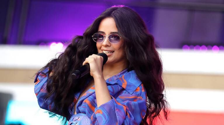 Camila Cabello estrenó una versión mariachi de Ill Be Home for Christmas